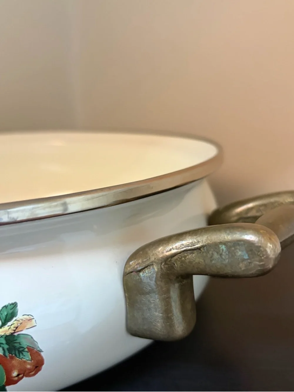 Tabletops Unlimited KENSINGTON GARDEN Enamel Casserole Sauce Pan 10” Cottagecore